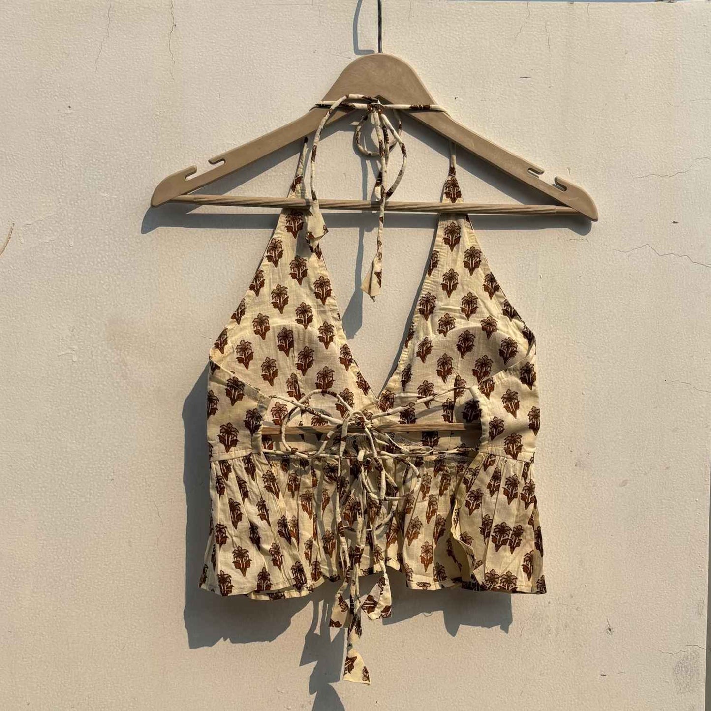 Cream Butti Halter Neck Back Knot Cotton Removable Pad Top - KJ0814 (( Clearance Sale ))