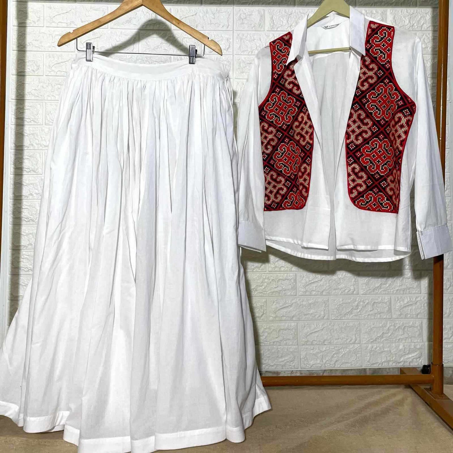 White Navratri Shirt and Lehanga - KJ0671
