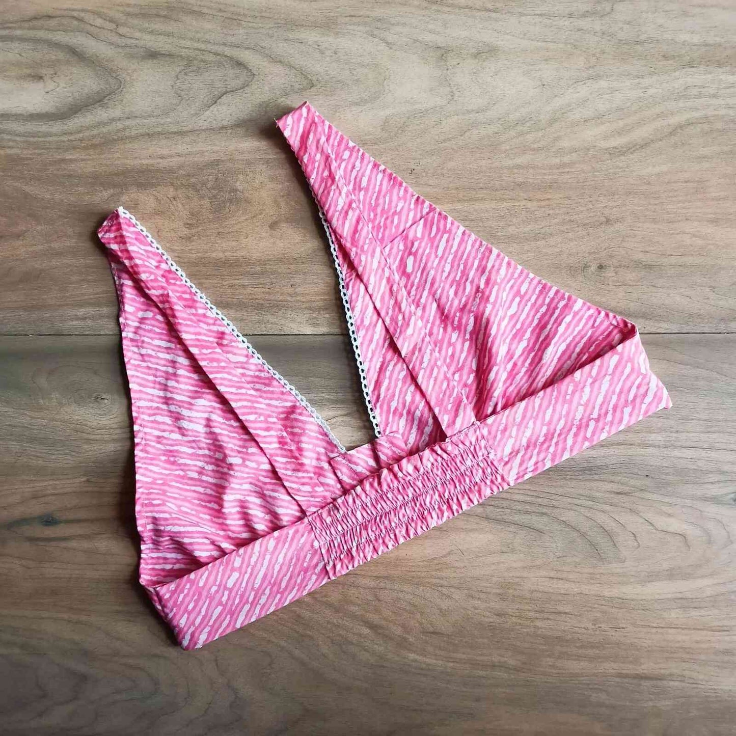 Pink White Lehariya Broad Straps Cotton Bra - KJ0010