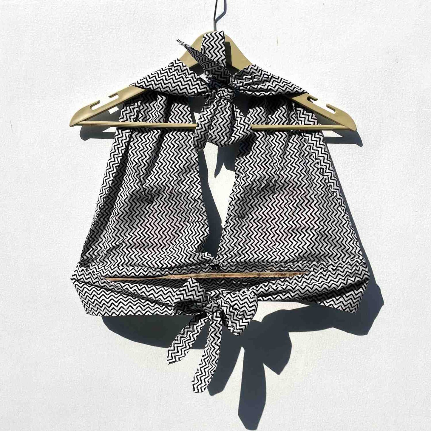 Zig Zag Back Knot and Halter Neck Padded Bra Cum Top - KJ0254