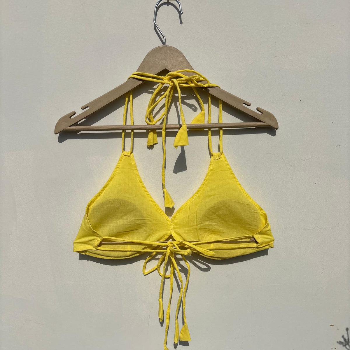 Yellow Plain Snail Shape Padded Bra - Kj10511