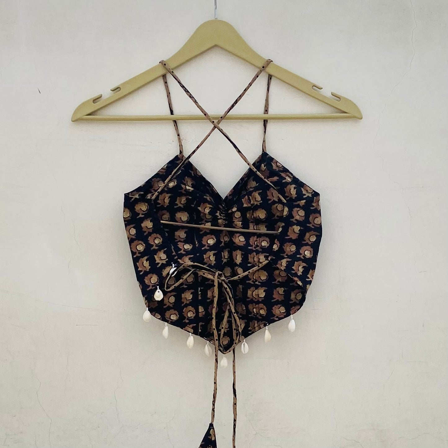 Navratri Black Dry Leaf Removable Pads Top - KJ10109