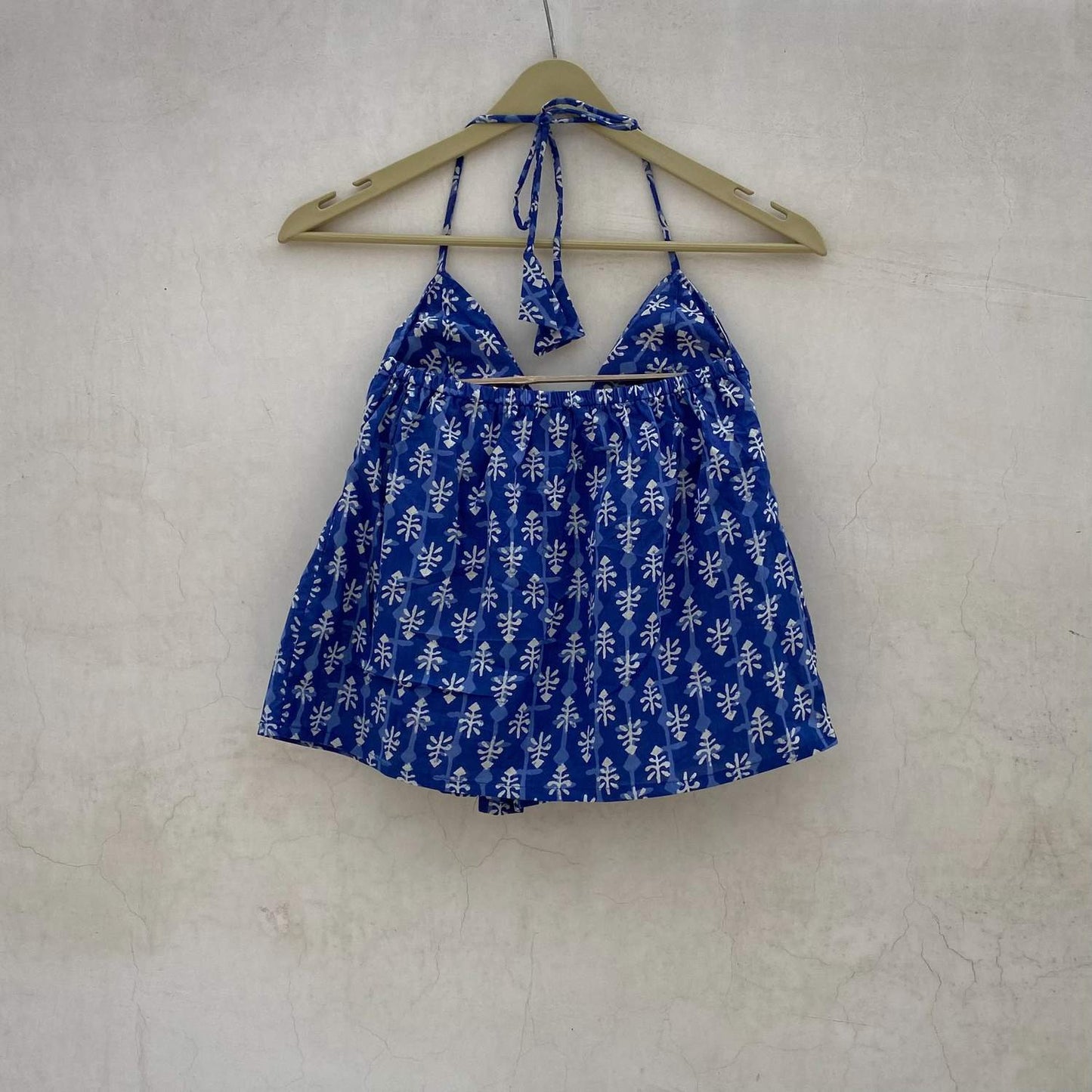 Blue Leaf Tree Removable Pads Top - KJ10082