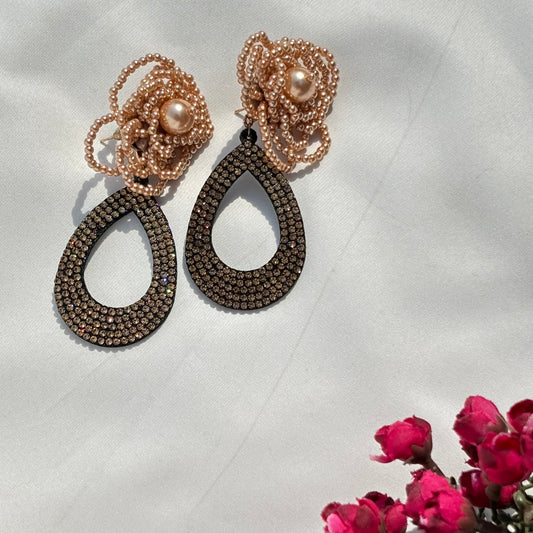 Beige Blossom Droplet Earrings - IY0548