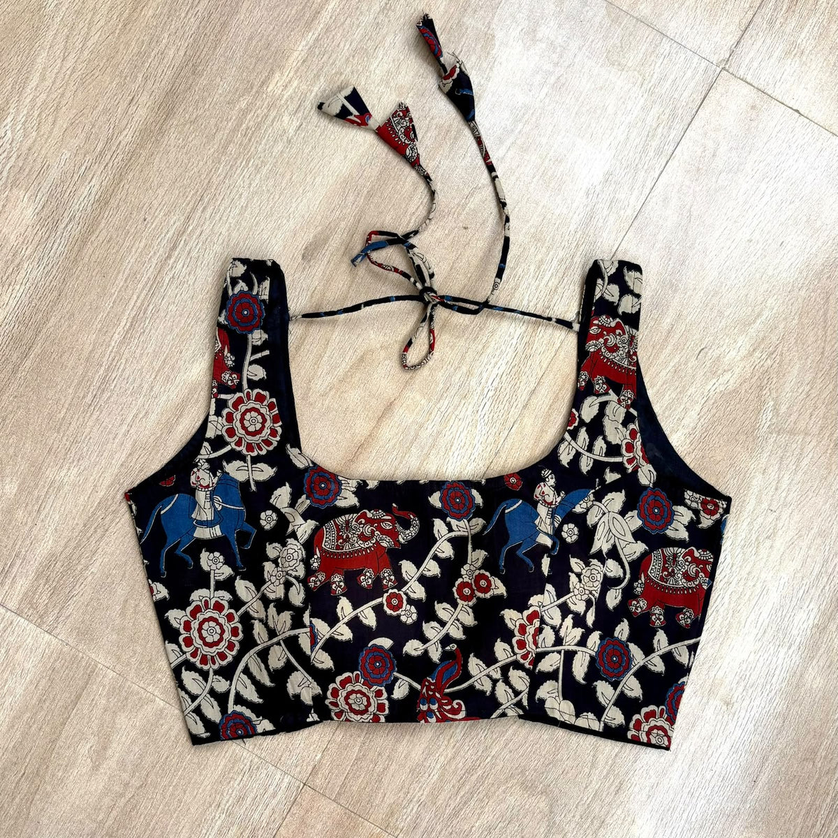 Black Art Cotton With Elastic Back Blouse - 1000 - FAL10486