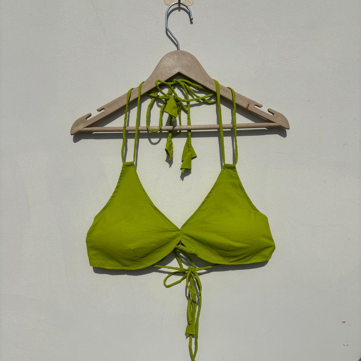 Neon Green Plain Snail Shape Padded Bra - Kj10510