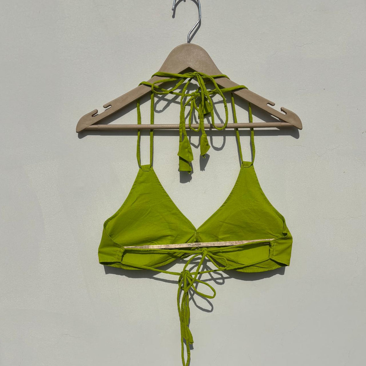 Neon Green Plain Snail Shape Padded Bra - Kj10510