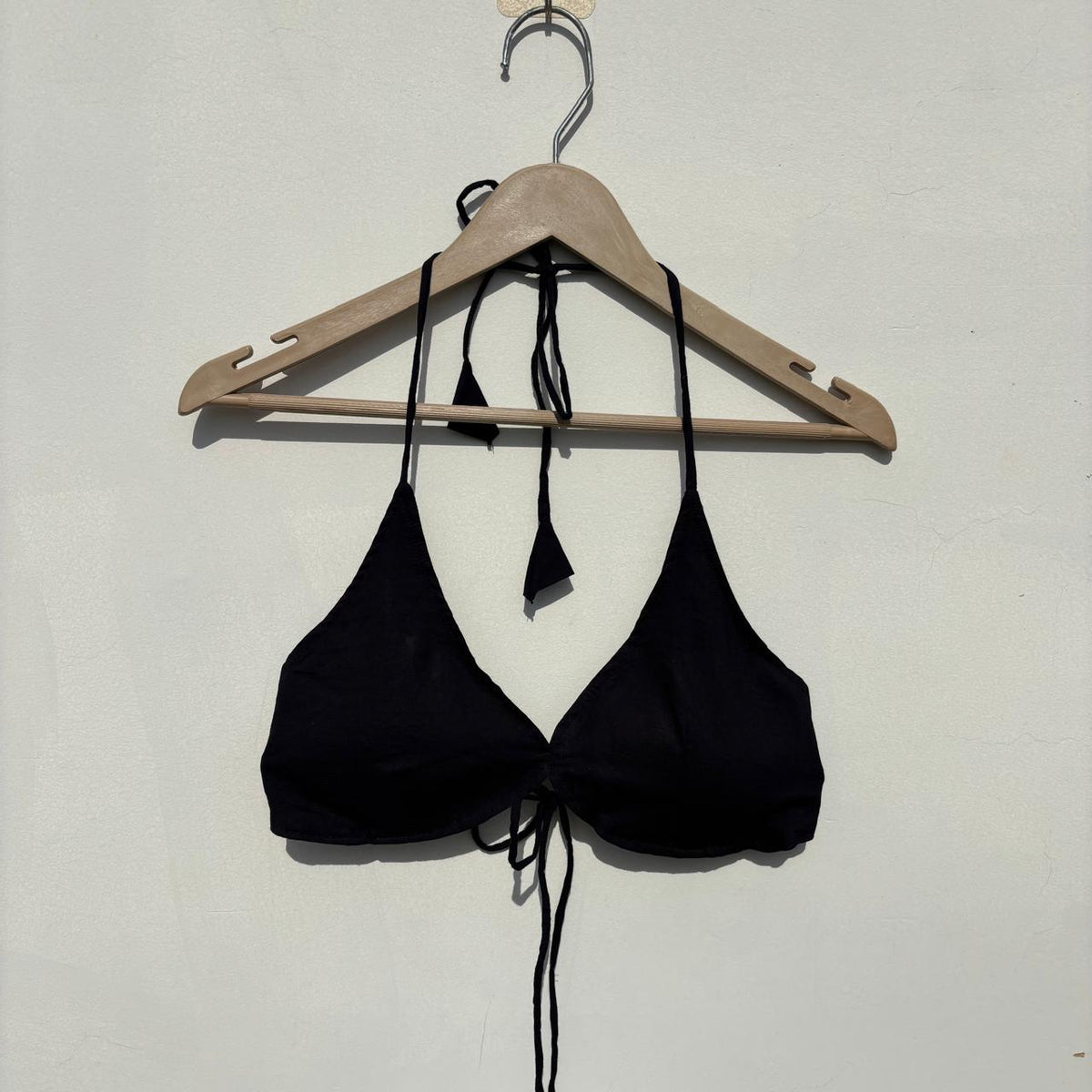 Black Plain Snail Shape Padded Bra - Kj10512