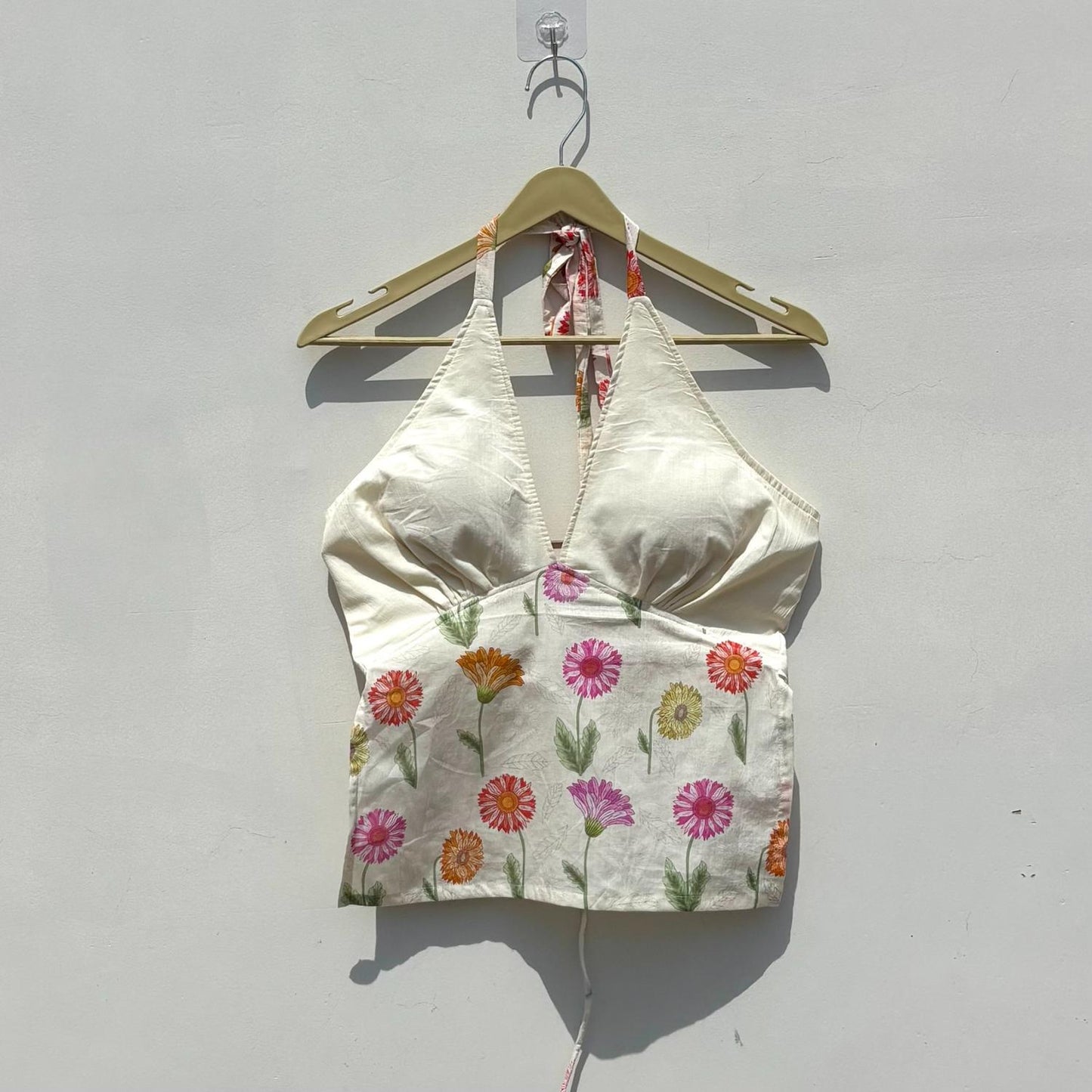 White Floral Kiw Removable Pads Top - KJ10429