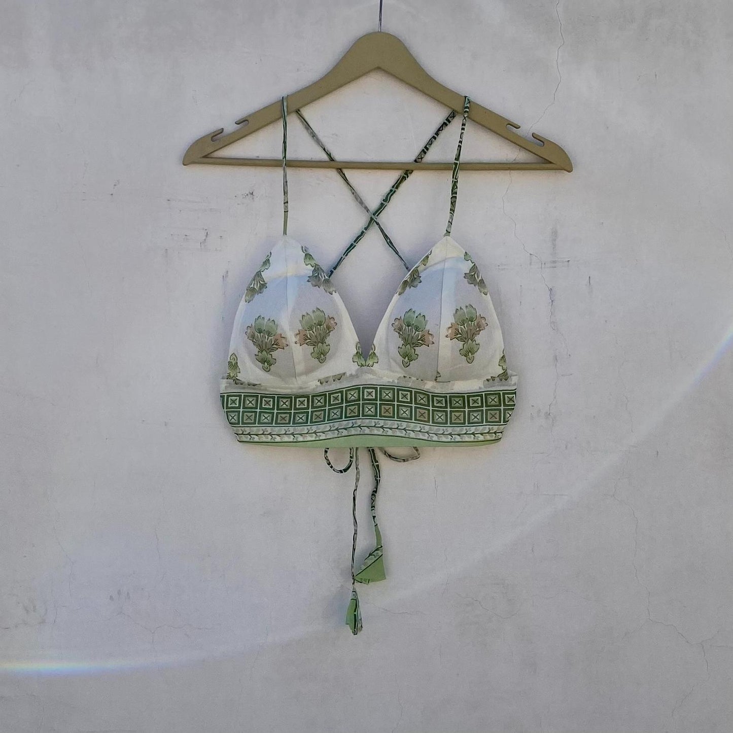 White Green Traditional Removable Pads Bra - KJ10291