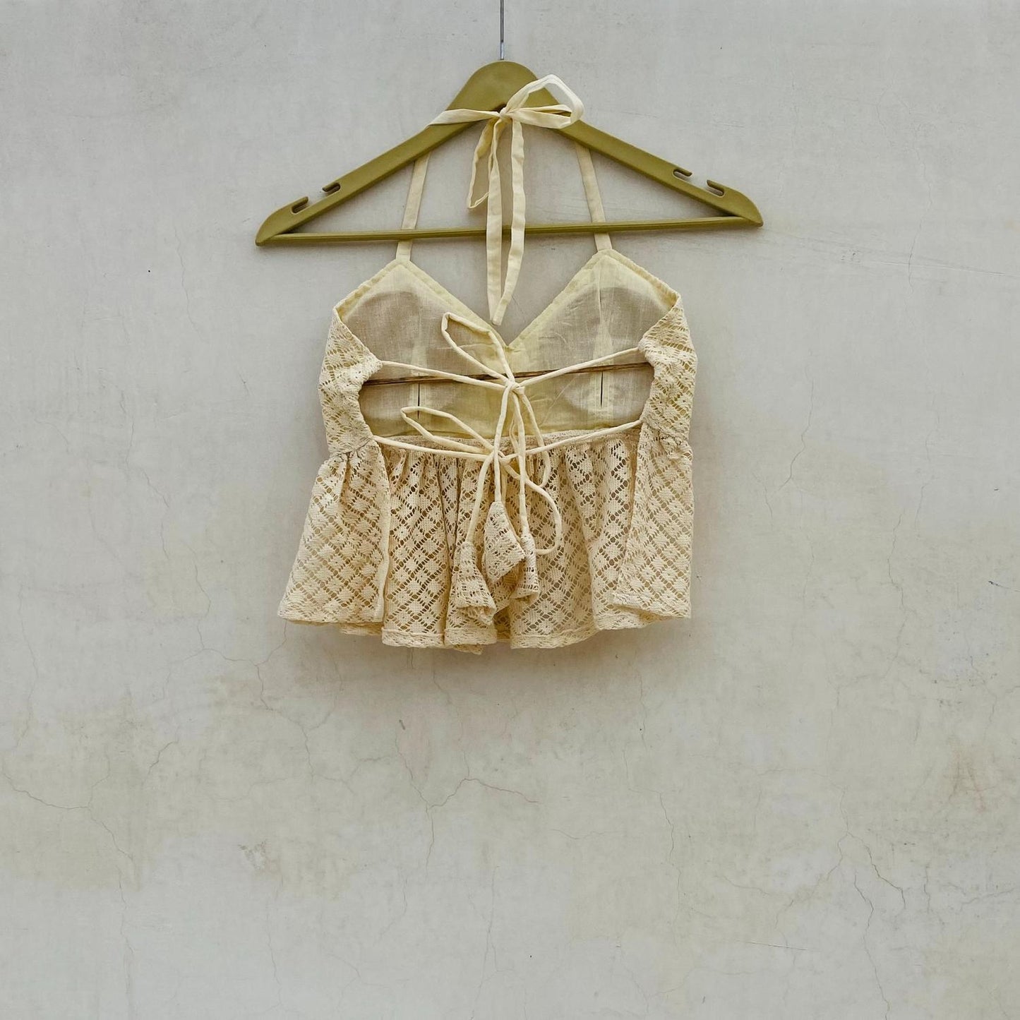Off White Hakoba Frill Removable Pads Top - KJ10086