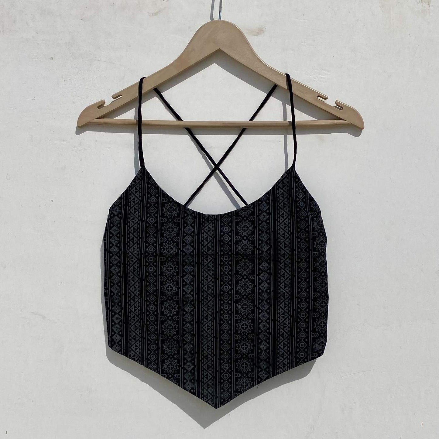 Black Self Print Back Knot Crop Shirt - KJ0966