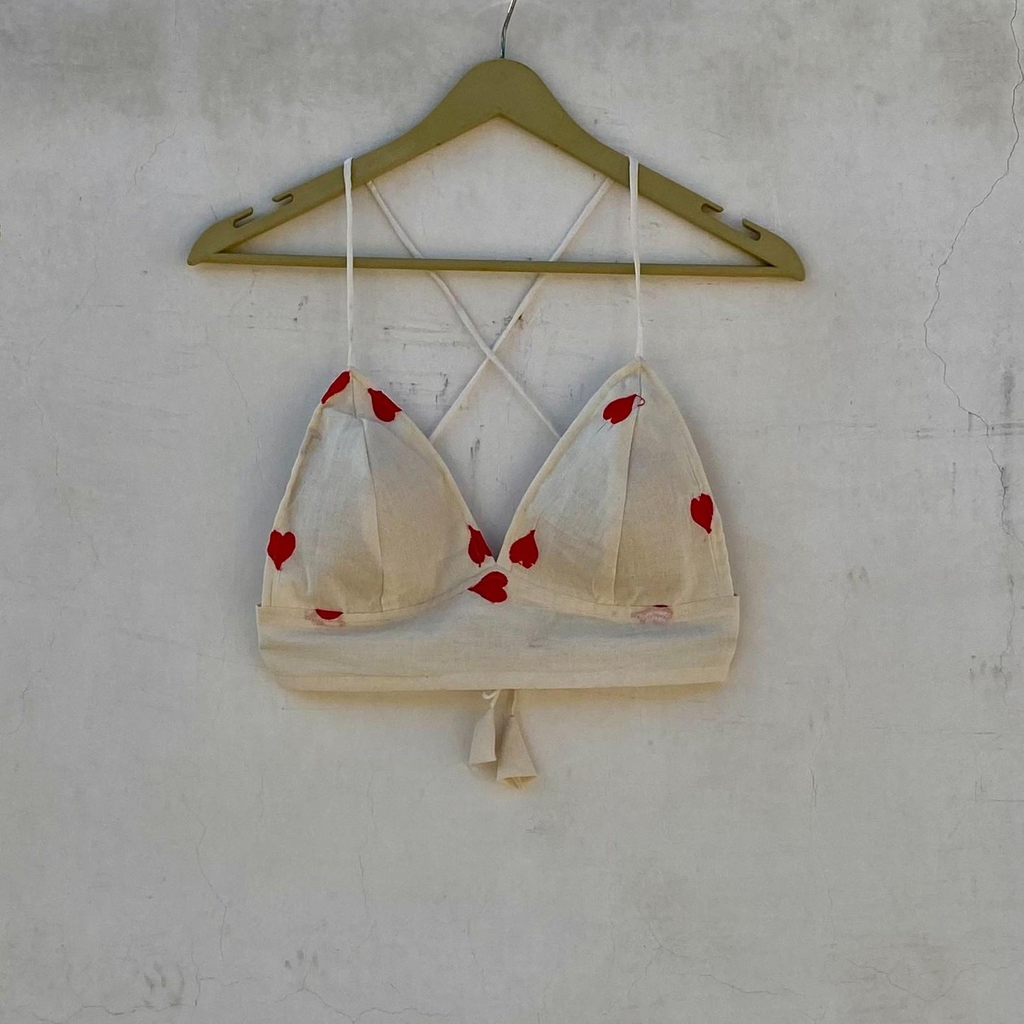 White Heart Embroidery Removable Pads Bra - KJ10256